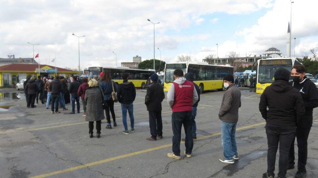 Toplu ulaşımda HES kodu zorunluluğu başladı! Kuyrukları havadan fotoğraflandı