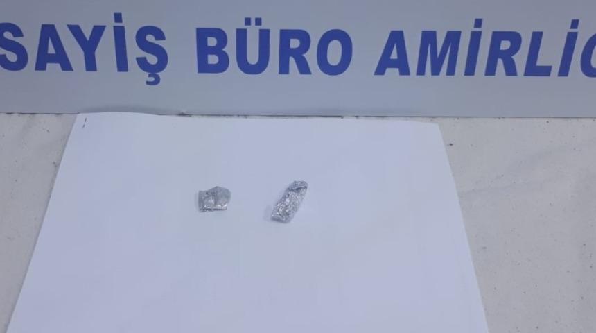 Ş&uuml;pheli şahısların &uuml;zerinde uyuşturucu &ccedil;ıktı