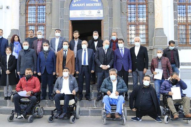 Diyarbakır Sanayi Mektebinde engellilere drone eğitim sertifikası verildi