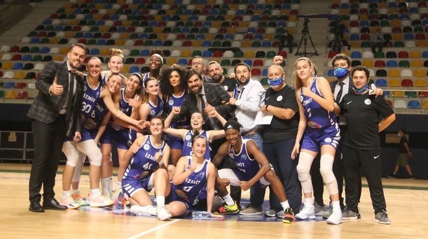 İzmitli sporcular pazar sabahı Madrid&rsquo;e u&ccedil;uyor