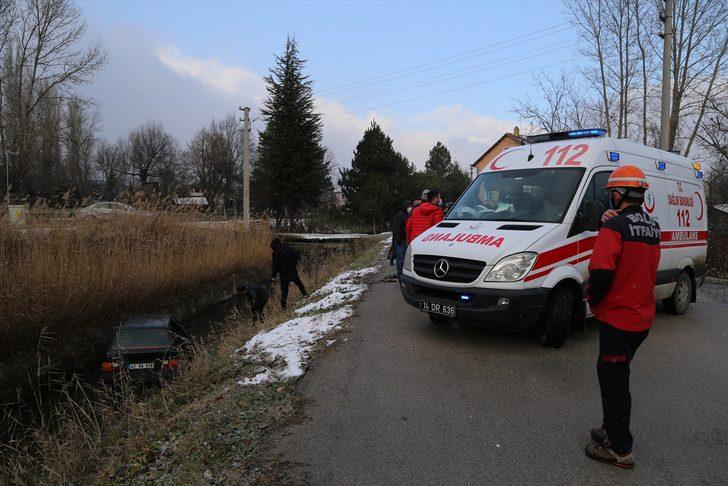 Bolu'da kalp krizi geçirerek otomobiliyle su kanalına devrilen sürücü hastanede öldü G3