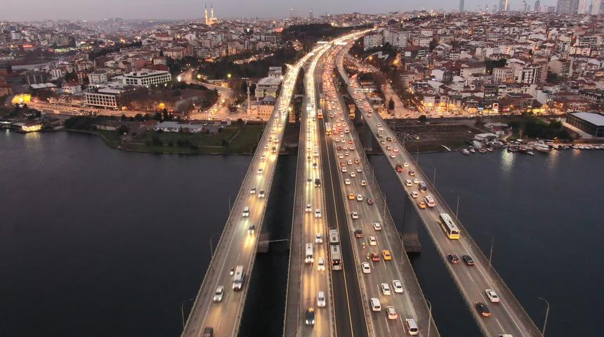 Kısıtlama önce trafik yoğunluğu arttı