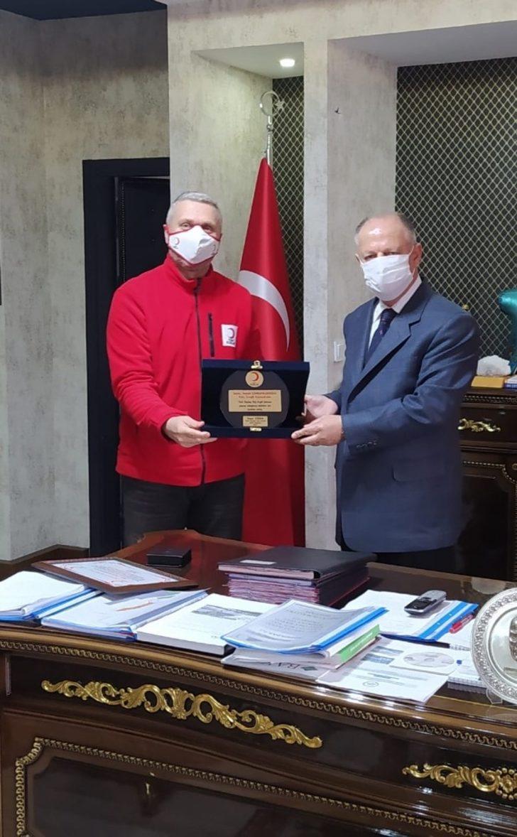 Kızılay’dan destek plaketi G4