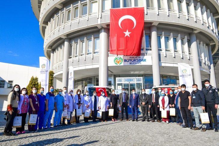 Malatya Büyükşehir Belediyesi’nden sağlıkçılara hediye paketi G2