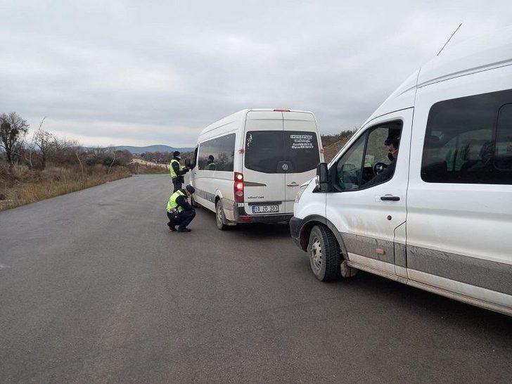 Balıkesir’de jandarmadan kar lastiği uygulaması G2