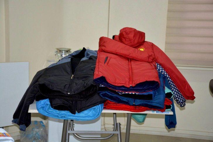 Gülüç Belediyesi ihtiyaç sahibi çocuklara mont ve bot dağıtacak G4