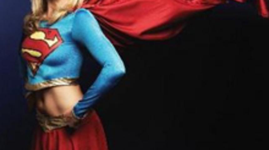 Burcu Esmersoy Ekrana D&ouml;n&uuml;yor