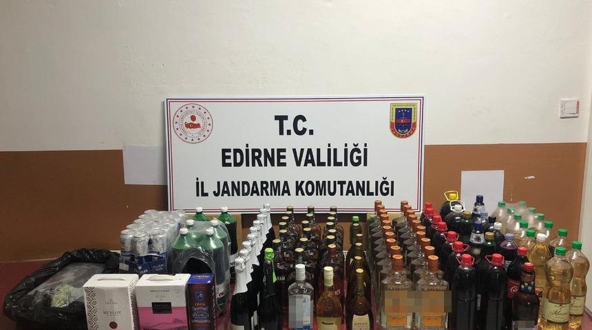 Edirne&rsquo;de 155 litre ka&ccedil;ak alkol ele ge&ccedil;irildi