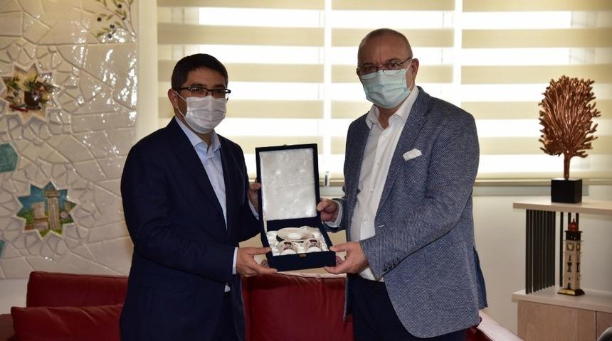 Başkan &Ccedil;elik&rsquo;ten Başkan Erg&uuml;n&rsquo;e ziyaret