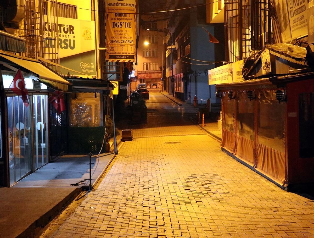 Doğu Marmara ve Batı Karadeniz'de kısıtlamanın başlamasıyla cadde ve sokaklar boşaldı