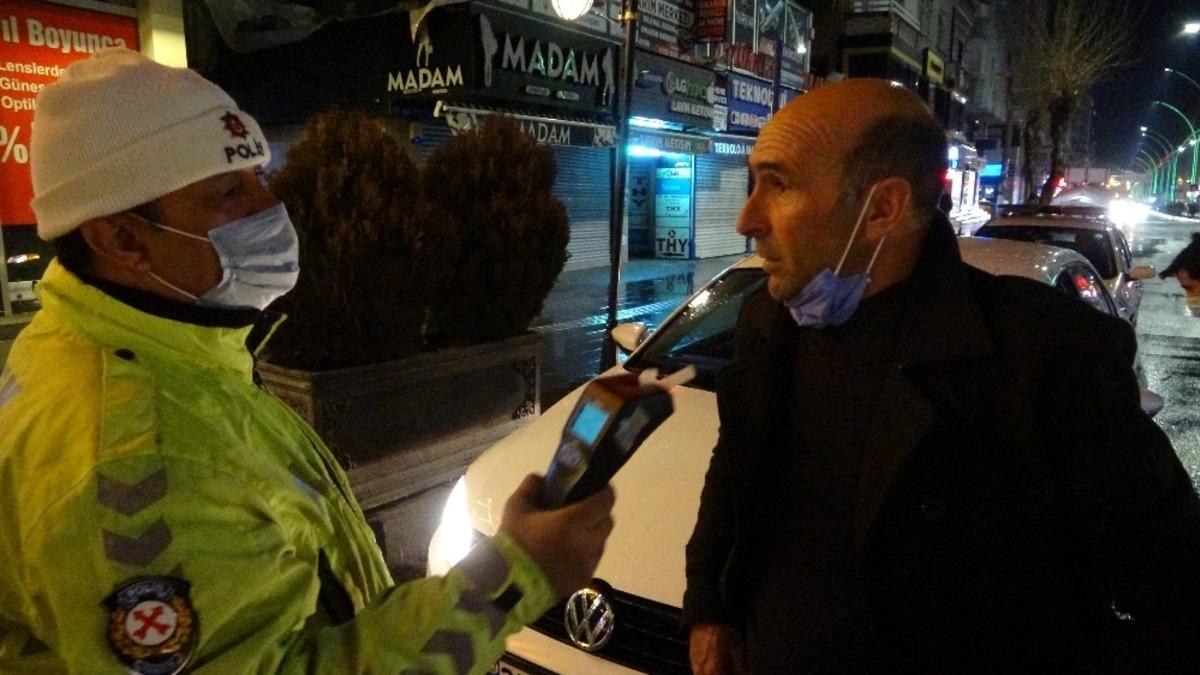 Kısıtlama denetimleri başladı, alkoll&uuml; s&uuml;r&uuml;c&uuml;lere ceza yağdı