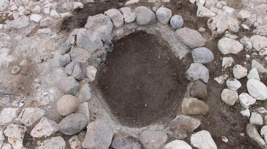 Amasya&rsquo;da 2 bin 500 yıllık ateş tapınağı bulundu