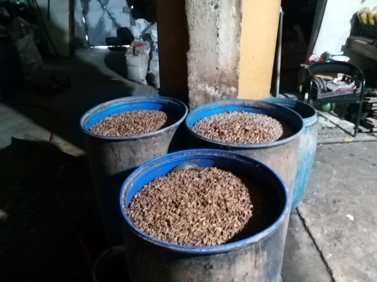 Adana&rsquo;da 2 bin 925 litre sahte i&ccedil;ki ele ge&ccedil;irildi