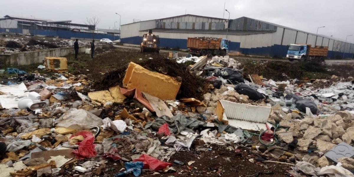 25 kamyon atık &ccedil;ıktı