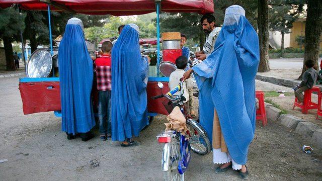 Taliban dan &ccedil;ok eşlilik uyarısı: D&uuml;şmanlarımıza malzeme veriyor 1