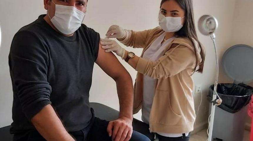 Sağlık &Ccedil;alışanları Derneğinden &rsquo;Aşı Olun&rsquo; &Ccedil;ağrısı