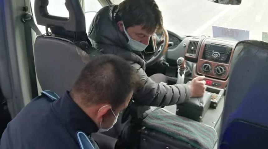 Zabıta m&uuml;d&uuml;rl&uuml;ğ&uuml;nden halk dolmuşlarında denetim