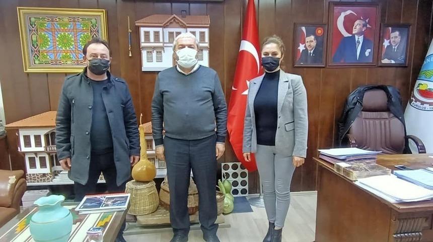 AK Parti’den Başkan Şahin’e ziyaret