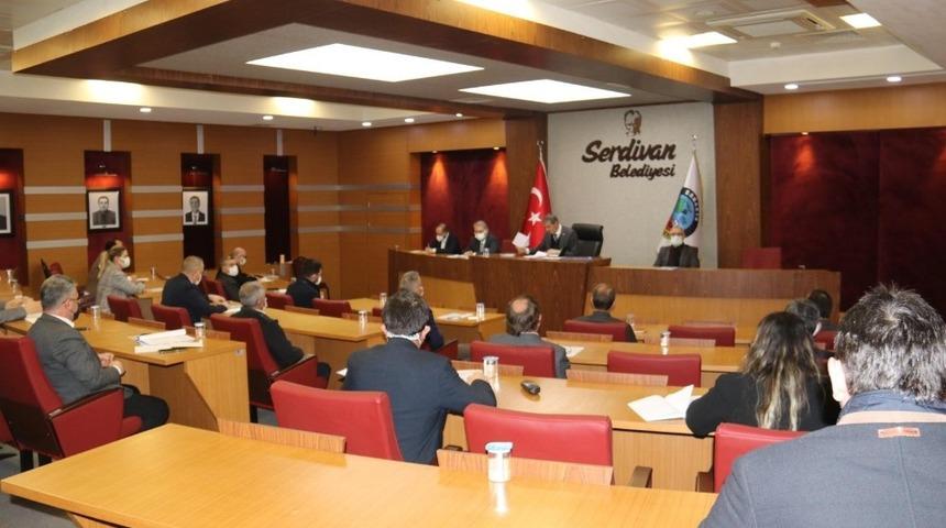 Serdivan&rsquo;da 16 binden fazla erzak kolisi ile 2 milyondan fazla maske dağıtıldı