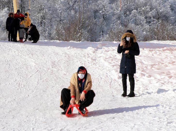 Kartepe'de kayak pistlerinin yarın beklenen yoğun kar yağışının ardından açılması planlanıyor G4