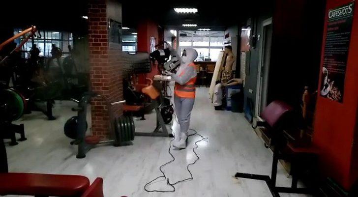 Isparta Belediyesi spor salonlarını dezenfekte etti G5