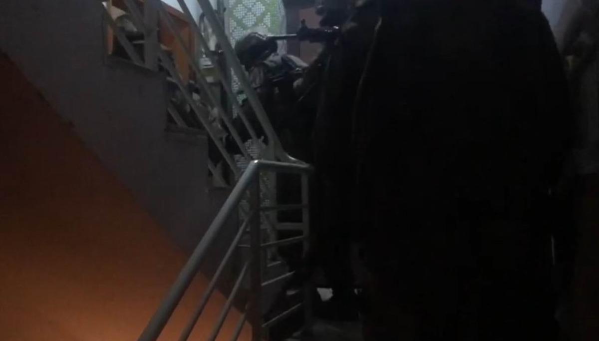 Karaman&rsquo;da 300 polisin katılımıyla uyuşturucu operasyonu: G&ouml;zaltı 41&rsquo;e y&uuml;kseldi