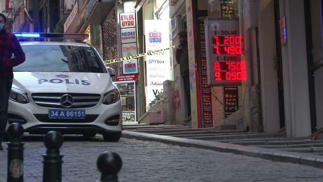 Beyoğlu’nda bir otelde intihar girişimi