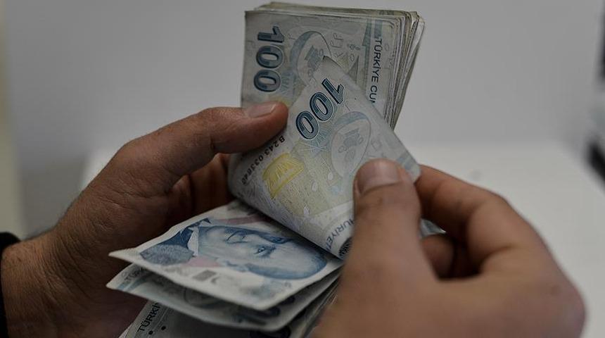Hekim dışı sağlık personeline yüzde 20 zam yapılırken, doktorların maaşları düşürüldü mü?