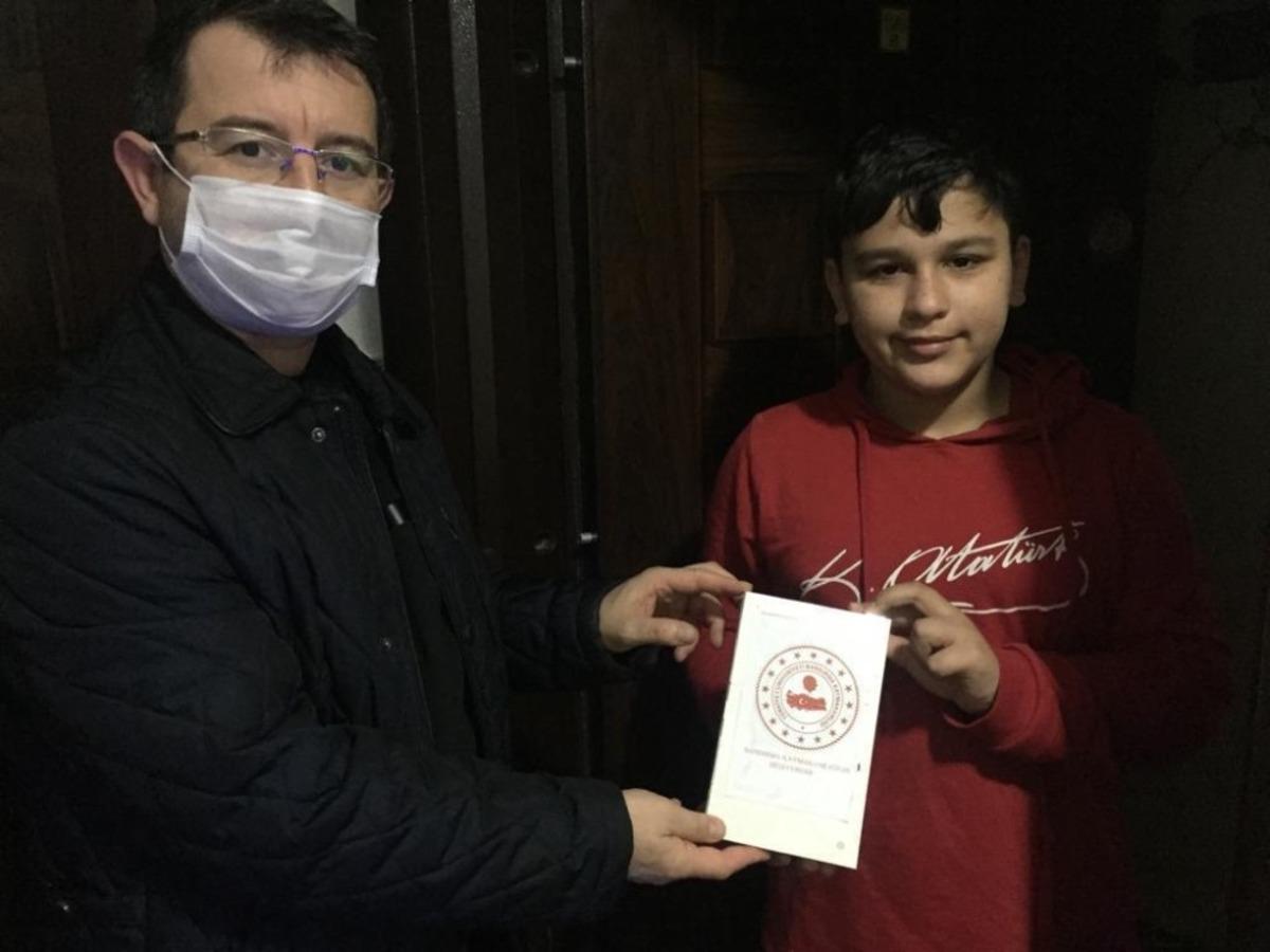 Bandırma&rsquo;da tablet ve internet dağıtımları s&uuml;r&uuml;yor