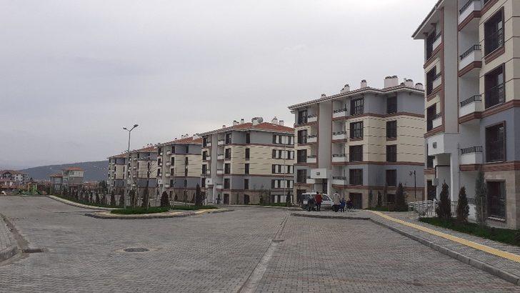 Osmancık toki konutlarında anahtarlar teslim ediliyor G5