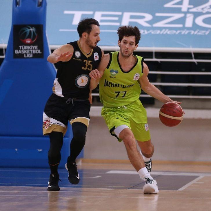 4 oyuncusu Covid olan Merkezefendi Basket evinde yıkıldı G3