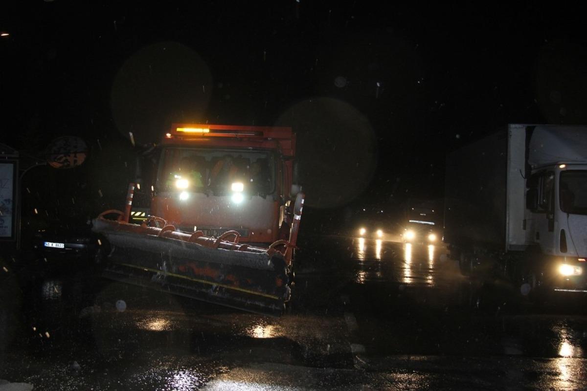 Kula yoğun kar yağışının etkisi altında