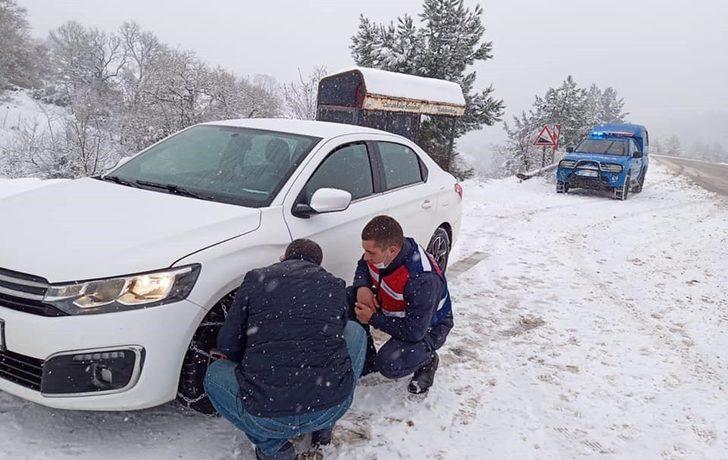 Karda kalan vatandaşa jandarma desteği G3