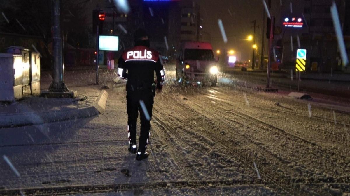 Lapa lapa kar altında denetimler s&uuml;rd&uuml;