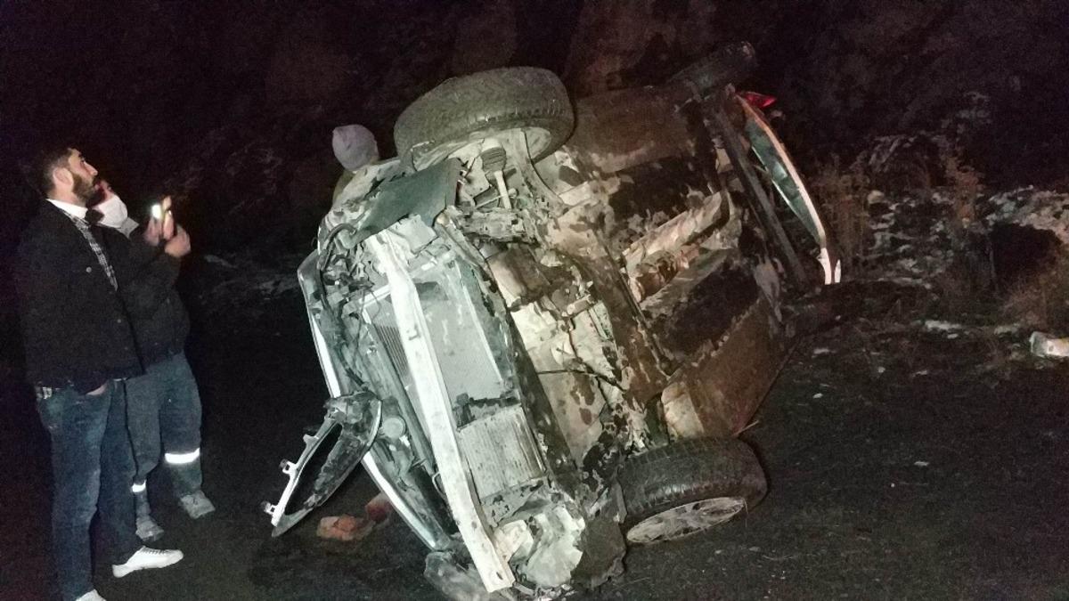 Samsun&rsquo;da otomobil u&ccedil;uruma yuvarlandı: 4 yaralı