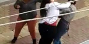 Yer: Adıyaman! Sokak ortasında evire &ccedil;evire d&ouml;vd&uuml;ler