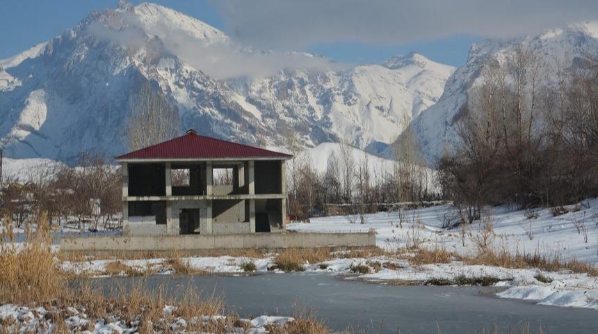 Hakkari&rsquo;deki Golaz&uuml;ryan G&ouml;leti dondu