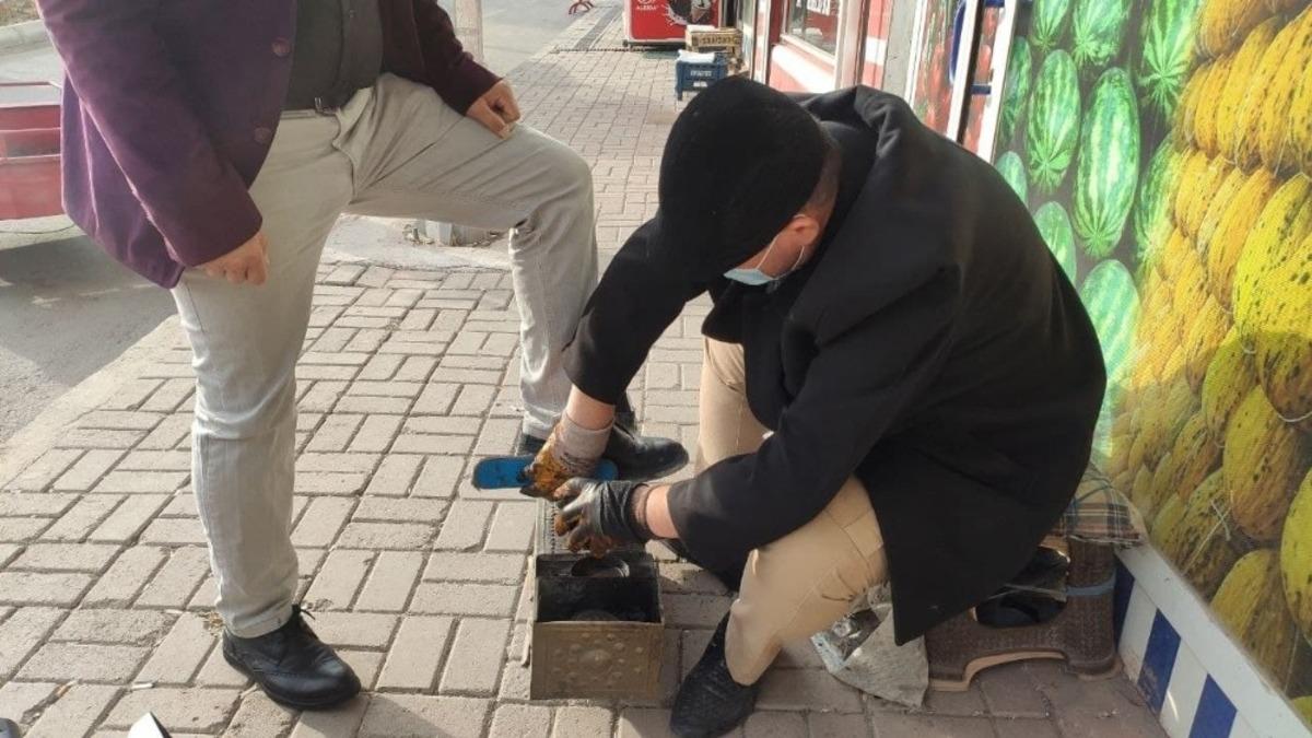 Ayakkabı boyacılığından sanat&ccedil;ılığa