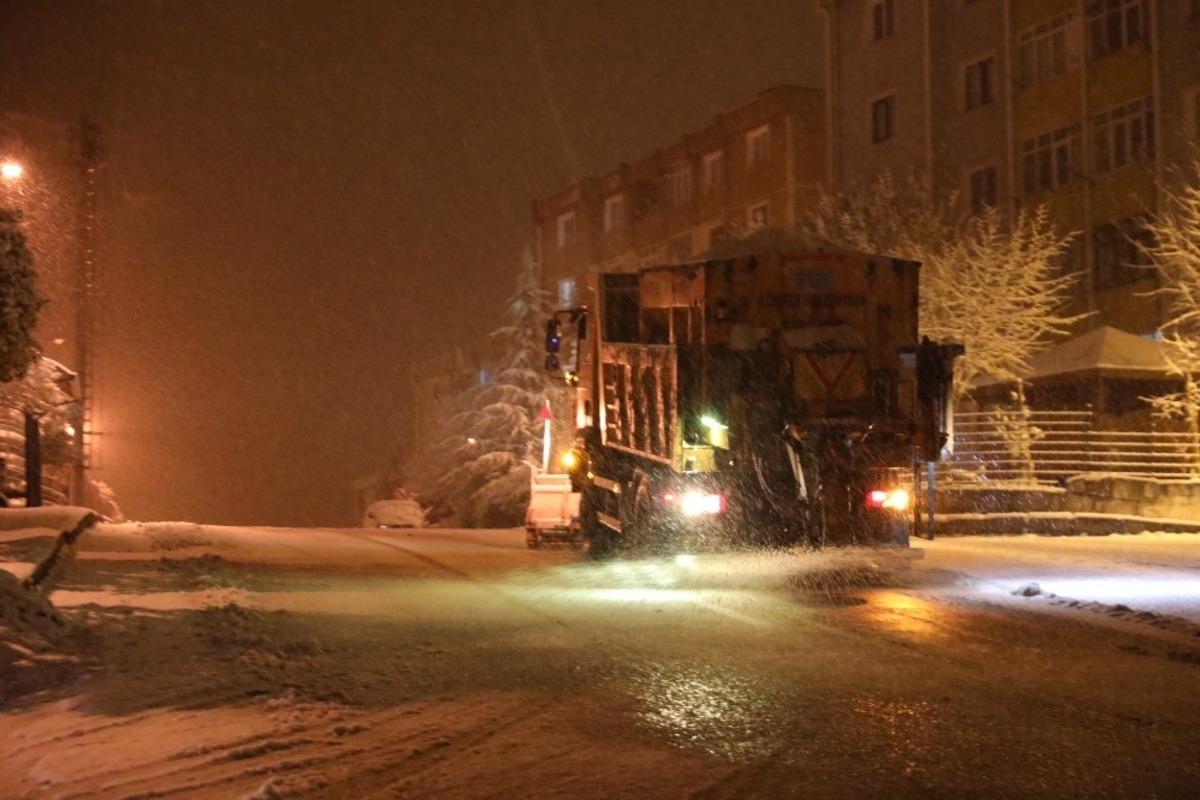 K&ouml;rfez&rsquo;de kar mesaisi