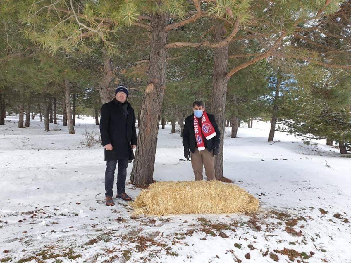 Kış şartlarının ağırlaştığı Akdağ&rsquo;da yaban hayatı unutulmadı