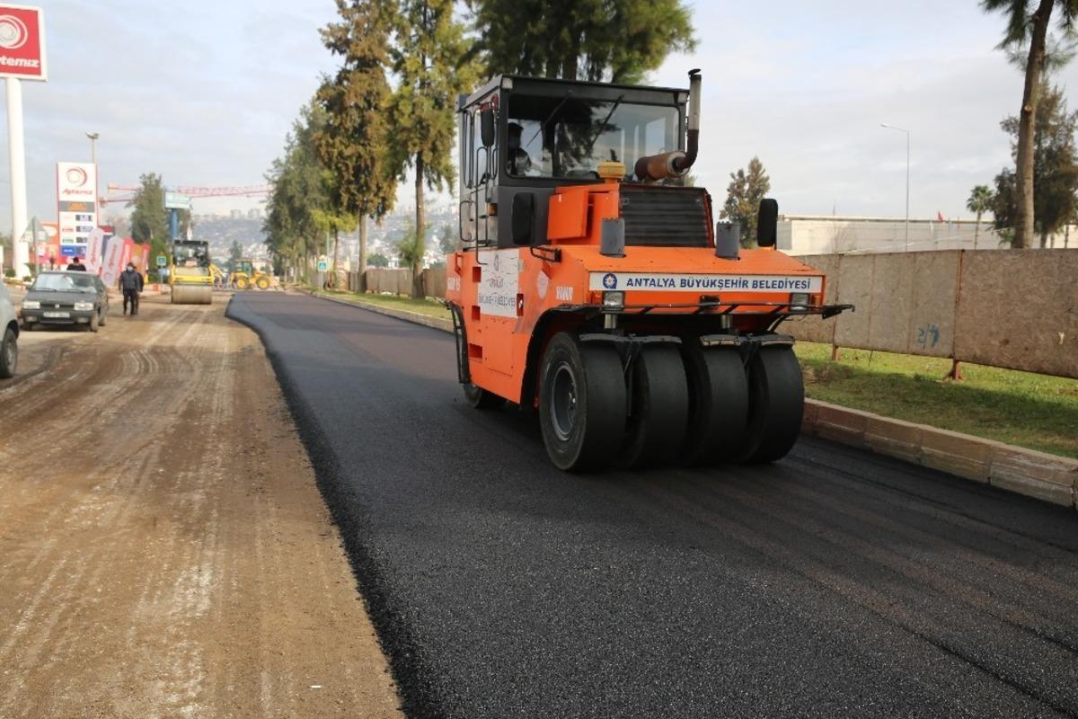 B&uuml;y&uuml;kşehir kısıtlama g&uuml;nlerinde de g&ouml;rev başında