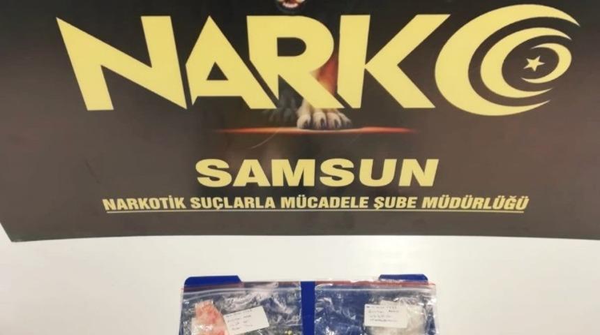 Samsun&rsquo;da yolcu otob&uuml;s&uuml;nden inen şahıs uyuşturucuyla yakalandı