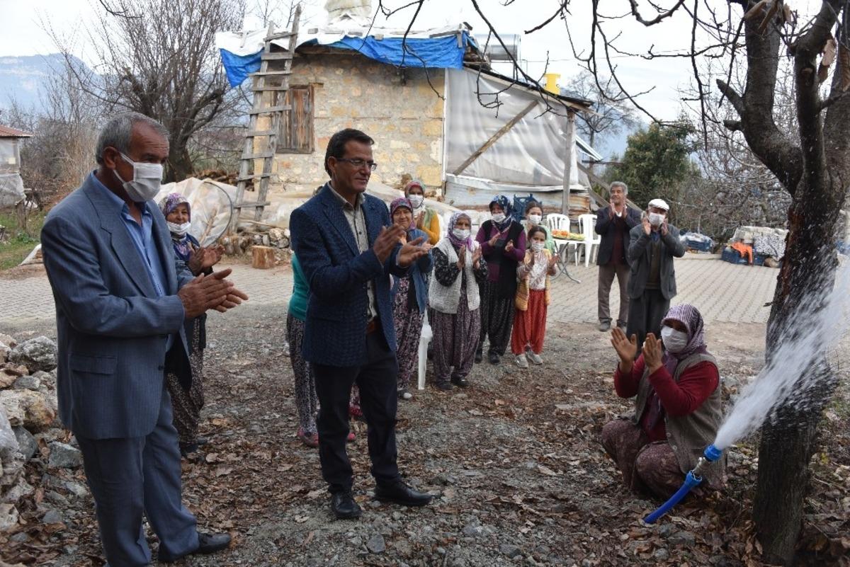 MESKİ, Erdemli&rsquo;de i&ccedil;mesuyu &ccedil;alışmalarını s&uuml;rd&uuml;r&uuml;yor