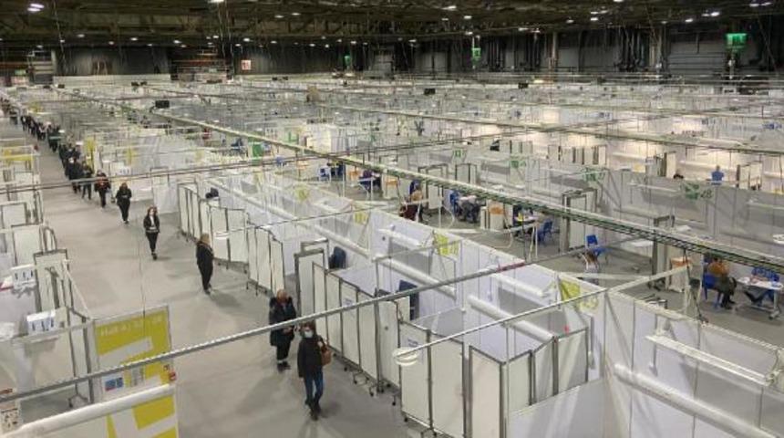 İsko&ccedil;ya&rsquo;da g&uuml;nde 5 bin aşılama yapılacak klinik kuruldu