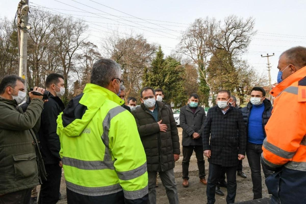 Başkan Demir: &rdquo;Ayrım yapmadan hizmet g&ouml;t&uuml;r&uuml;yoruz&rdquo;