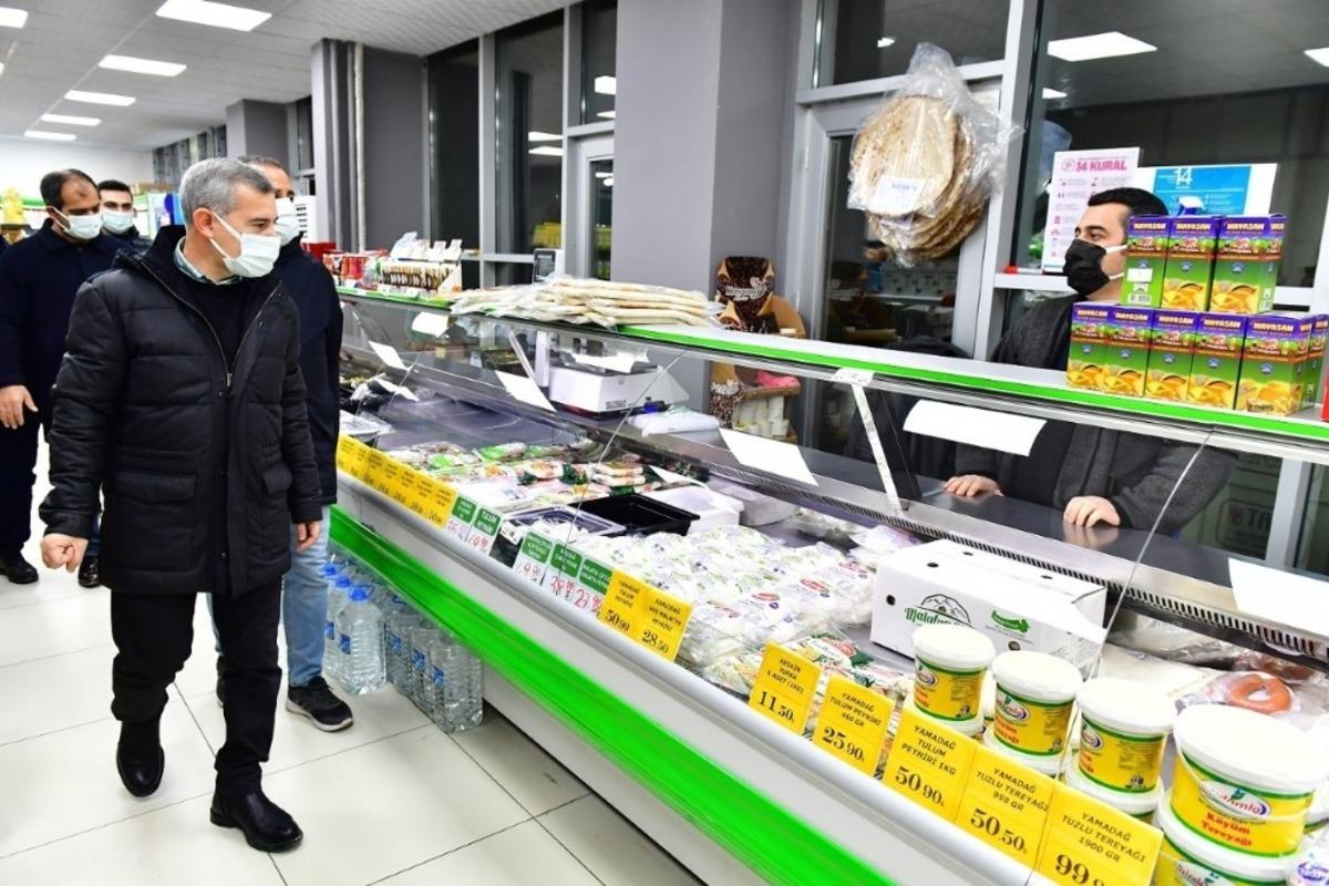 Yeşilyurt Belediyesi yeşil gıda marketlerine vatandaşlar yoğun ilgi g&ouml;steriyor