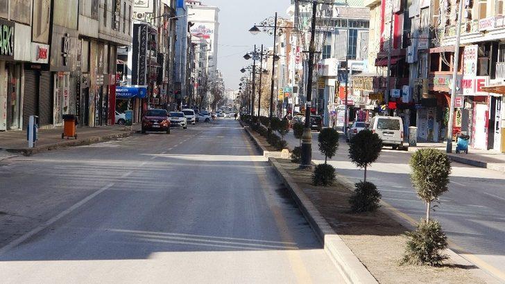 Van caddeleri sessizliğini koruyor G1