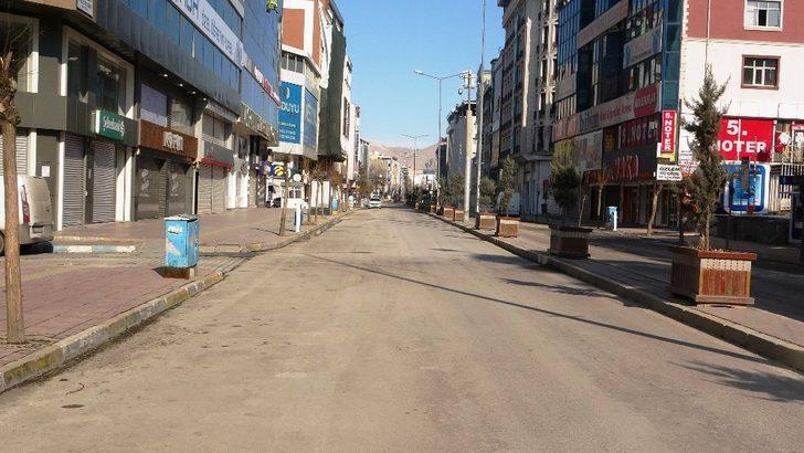 Van caddeleri sessizliğini koruyor G2