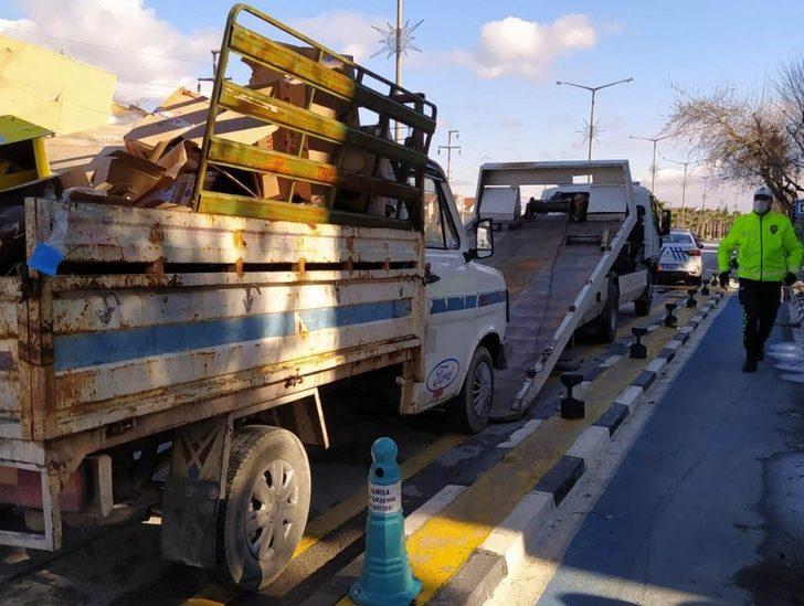 Çocuk sürücü zabıtanın dikkatinden kaçamadı G2