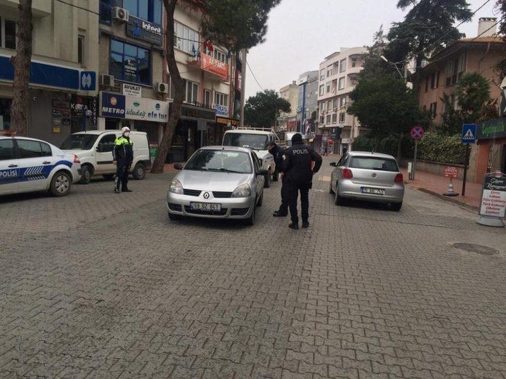 Burhaniye polisi kurallara uymayanlara göz açtırmıyor G2